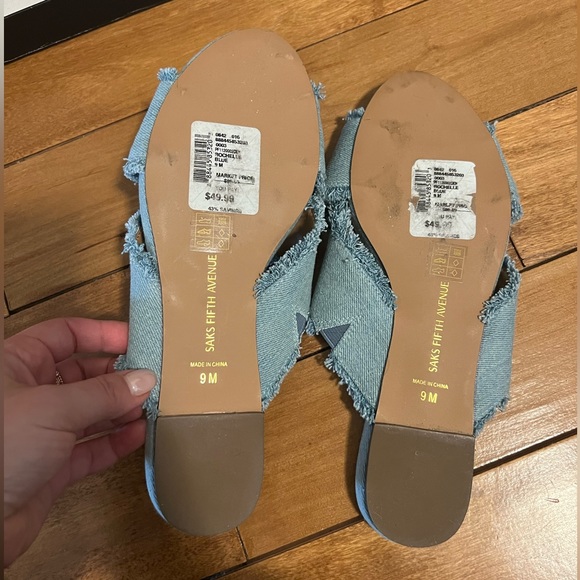 Saks Fifth Avenue Denim Sandal slides - size women’s 9 - Picture 4 of 8